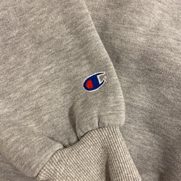Champion women's small hoodie - Picture 3 of 3